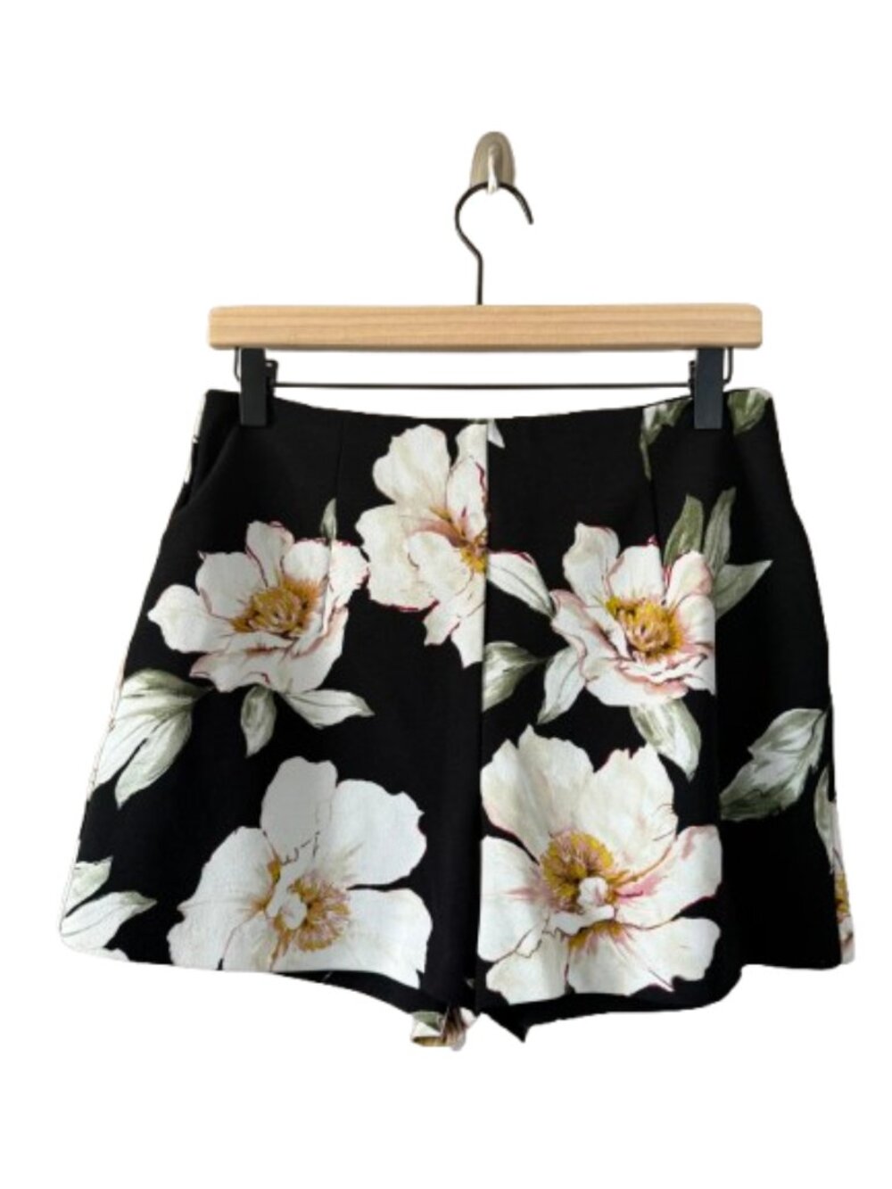 Women's M Leith Black Floral High Waisted Shorts